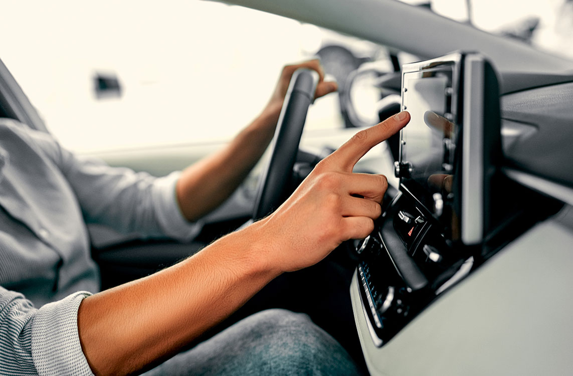 Driver using car touchscreen hub